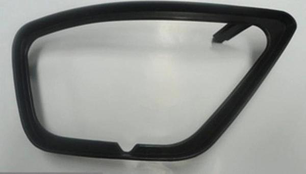 2002-2005 Ford Focus Sdhb Sis Lamba Kapağı Sağ Siyah Sis Delikli (Isam) (Adet) (Oem No:1208010) - Image 1