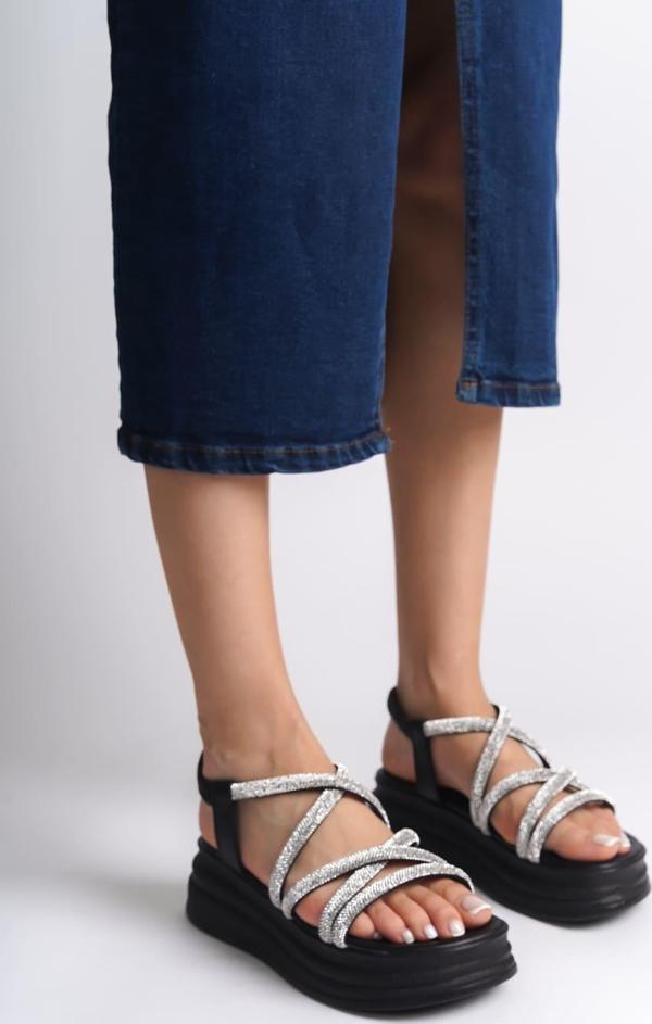 ELENA Lastikli Taşlı Şeritli Ortopedik Taban Kadın Sandalet CST - Siyah - Image 1