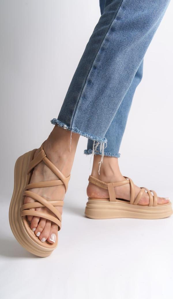 BELLA Lastikli Şerit Detaylı Ortopedik Taban Kadın Sandalet  CTT - Ten - Image 1