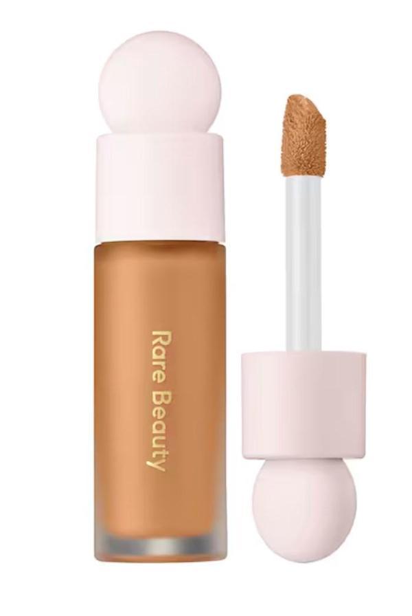 Rare Beauty Liquid Touch  400W- Aydınlatıcı Etkili Kapatıcı 7.5 Ml - Image 1