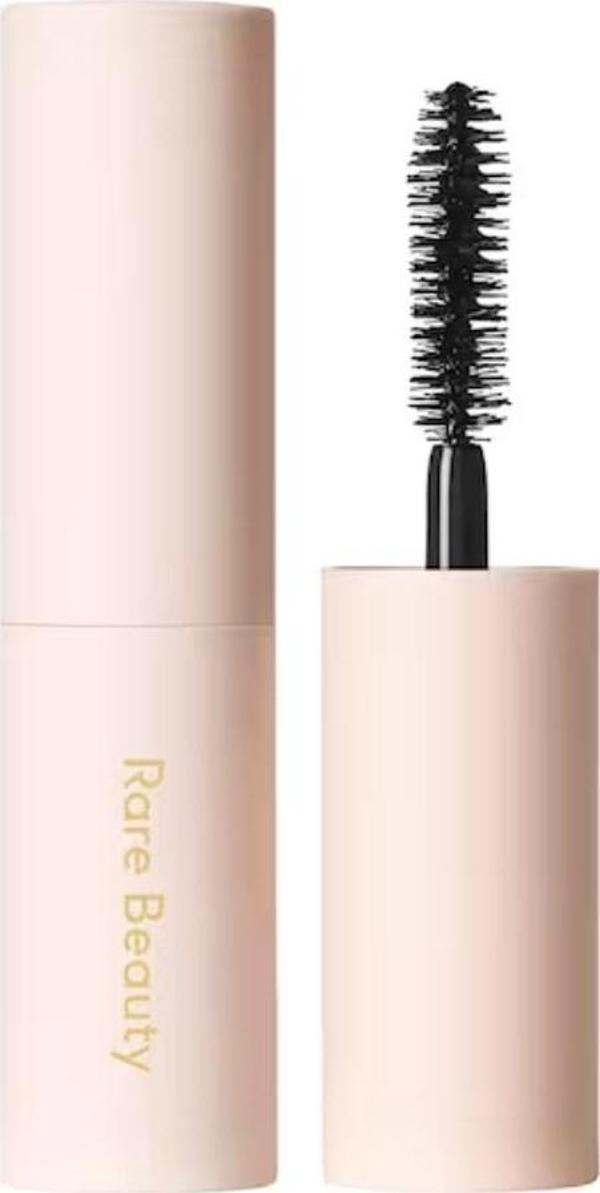 Rare Beauty Perfect Strokes Universal Mini - Hacim Veren Maskara - Image 1