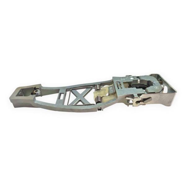 VW Touran 2007-2010 Sağ Dış Kapı Kolu İç Braketi 1T0837886B - Image 1