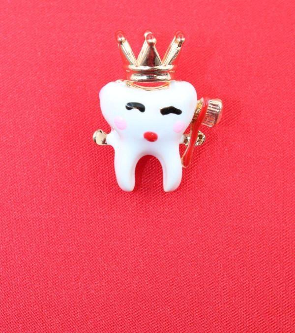 Diş broş. Taşlı tasarım diş broş. Yaka iğnesi broş. Kadın broş. Erkek broş. Broş. Unisex - Image 1