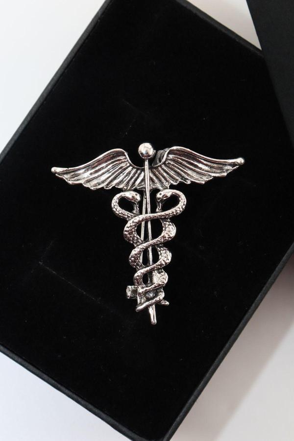 Tıp broş. Sağlıkçı broş. Doktor broş. Hemşire broş. Eczacı broş. Kadın erkek broş. Asklepios broş. - Image 1