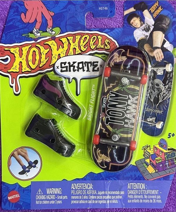 HGT46 Hot Wheels Skate Parmak Kaykay ve Ayakkabı Paketleri - Image 1
