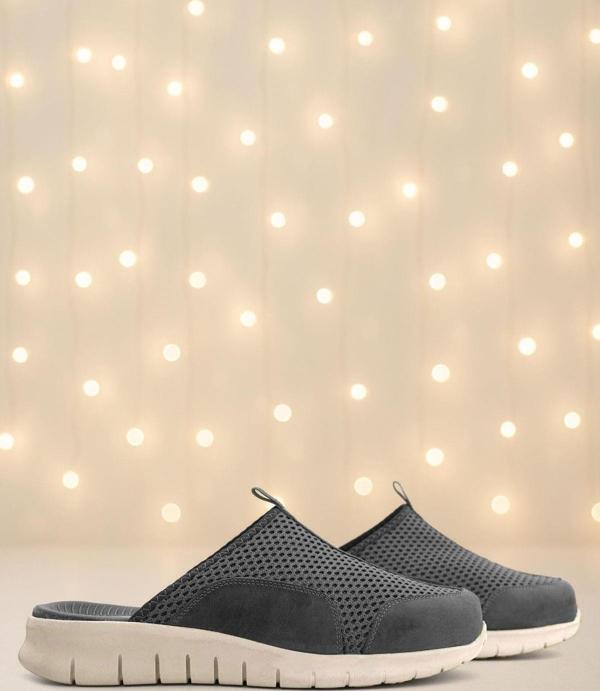 Heep Medikal Koyu Gri Krem Tabanlı Comfort Spor Terlik - Image 1