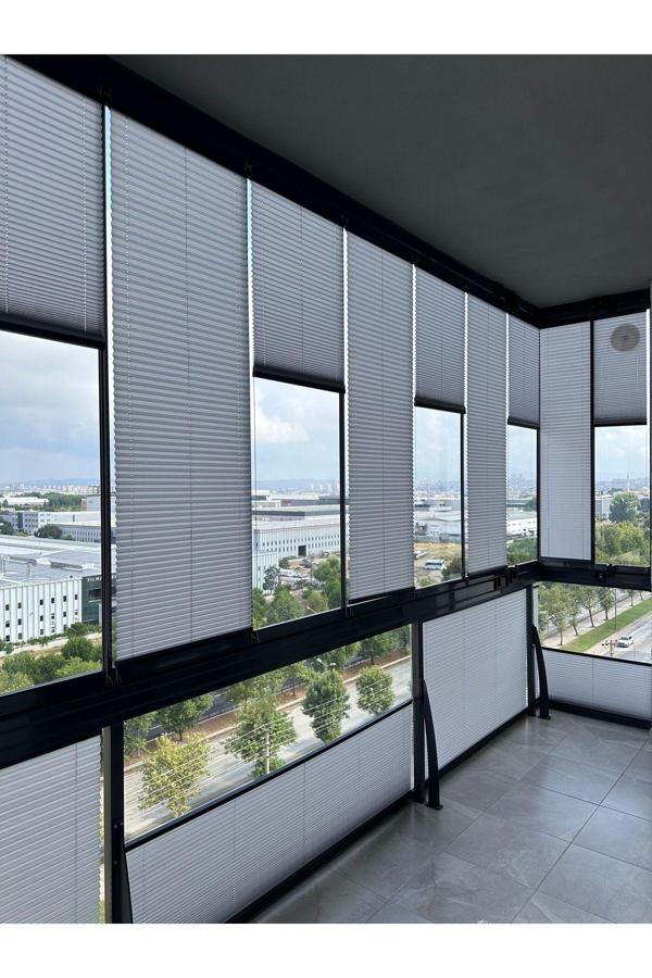 Blind-X Gri Plise Katlanır Cam Balkon Perdesi, Ofis Perdesi, Mutfak Perdesi, Salon Perdesi - Image 1