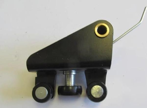 Renault Kangoo- 98/03; Sürgülü Kapı Orta Ray Bağlantısı Ucu Sol (Oem No: 7700354515) - Image 1