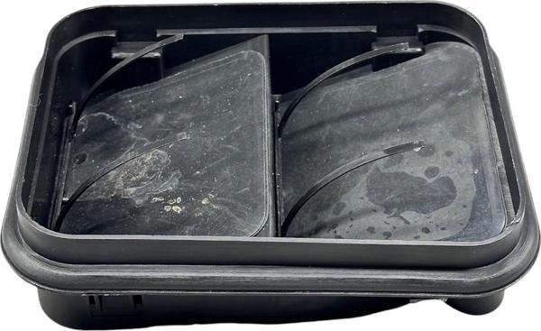 Nissan Qashqai Arka Çamurluk Havalandırma Bakalit 2007-2012 - Image 1