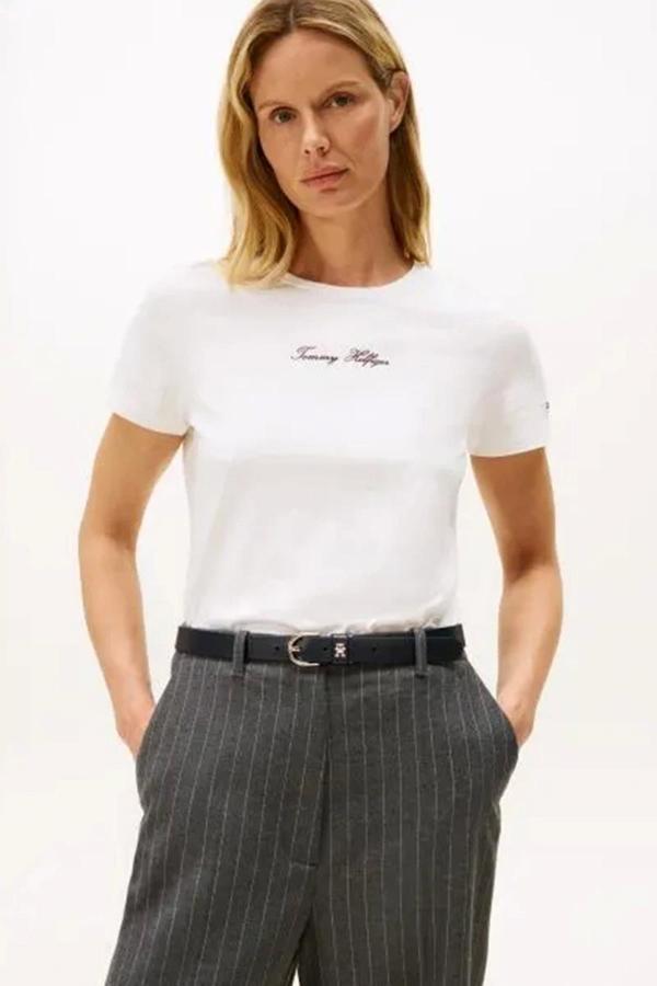 Tommy Hilfiger Klasik Yazı Baskılı Normal Kesim Kısa Kollu Kadın T-shirt WW0WW47460YBL - Image 1