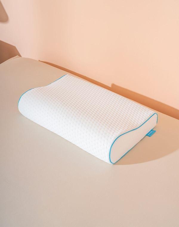 Softlife Boyun Destekli Ortopedik Visco Yastık 56X36X11/7 Cm - Image 1