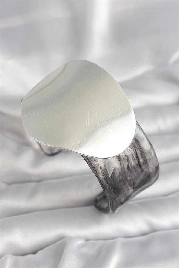 Siyah Mermer Desen Akrilik Pilastik Gümüş Plaka Model Vintage Kadın Bilezik - Image 1