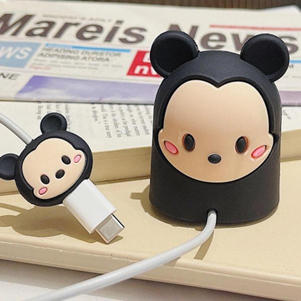 Coverzone Apple Watch ile uyumlu Cartoon Desenli Kablo Koruması Cartoon Saat Şarj Standı - Image 1