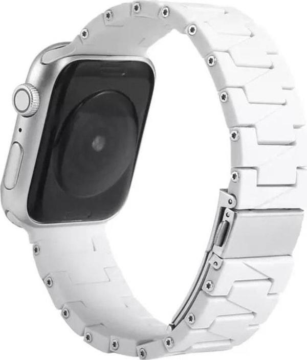 Coverzone Watch 5 Ile Uyumlu Metal Görünümlü Çapraz Silikon Kayış 42-44mm Dalliance Kordon Beyaz - Image 1