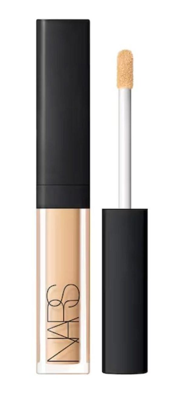 NARS Radiant Creamy Concealer Mini Café con Leche  - Seyehat Boy Kapatıcı 1.4 ml - Image 1