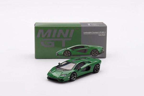 Mini GT 1/64 976 Lamborghini Countach LPI 800-4 Verde Medio - Image 1