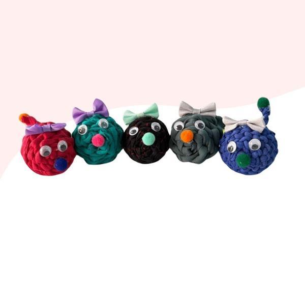 5Li Çıngıraklı Örme Kedi Oyuncağı 9Cm Kırmızı-Yeşil-Siyah-Gri-Mavi - Image 1