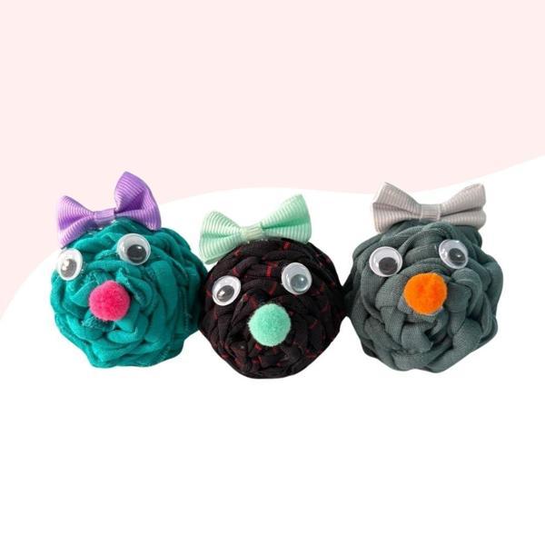 3Lü Çıngıraklı Örme Kedi Oyuncağı 9Cm Yeşil-Siyah-Gri - Image 1