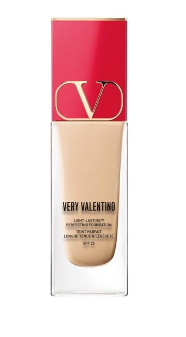 Valentino Very Medium Amber 1 - Çok hafif fondöten, 24 saat kalıcı, SPF 25 - Image 1