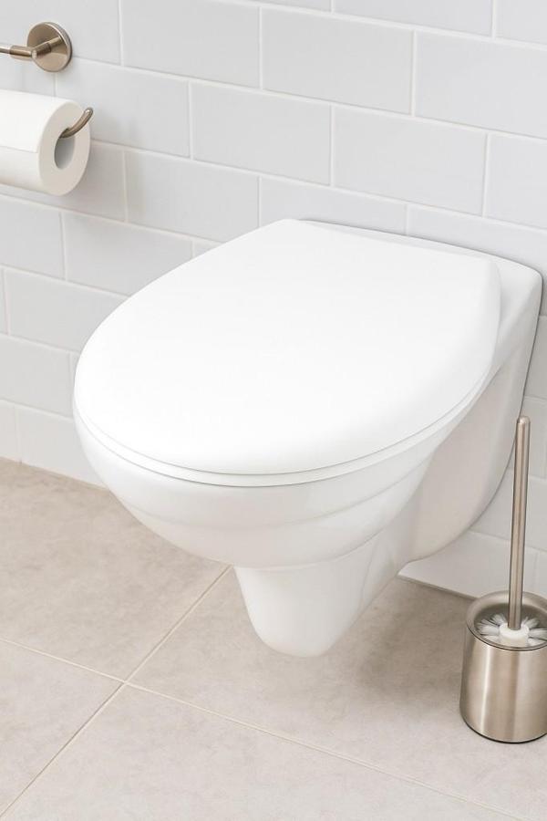 Plastik Akdeniz Seat Klozet Kapağı – Dayanıklı, Hijyenik, Kolay Montajlı, Standart Ölçü (43x36 cm) - Image 1
