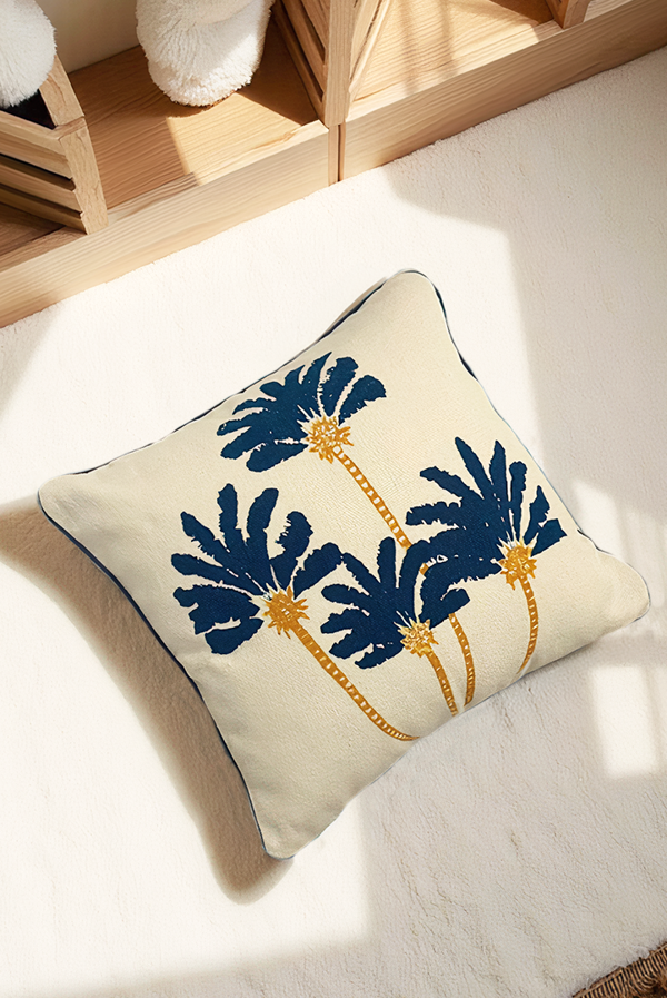 Esinti Palmiye Desen Kırlent Kılıfı 45x45cm - Image 1