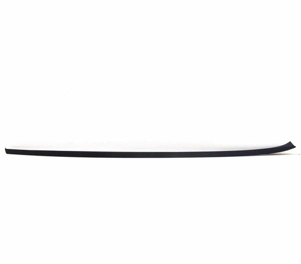 Ön Çam Çıtası Sağ Vw Passat Bm 10-14 (Oem No: 3C0854328B5Ap) - Image 1