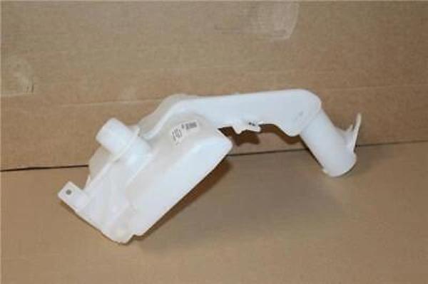 Cam Silecek Su Deposu Üst 2,4 Lıtre Vw Passat Cc Bm 11-16 (Oem No: 3C8955453G) - Image 1