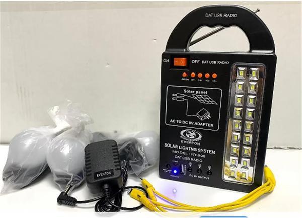 Everton Rt-999 SolarPanelli -Ledli Güneş Enerjili Radyo Usb- 3 Adet Ampul Şarjlı (Solar 9V-3.5W) - Image 1
