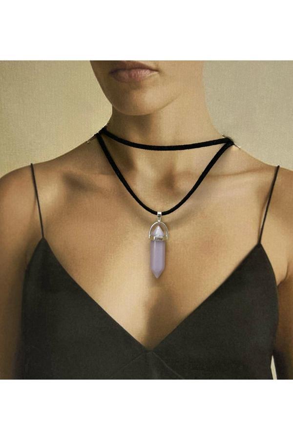 My Balli Store Doğal Taş Kolye Karanlıkta Parlayan Siyah Deri İp Detaylı - Image 1