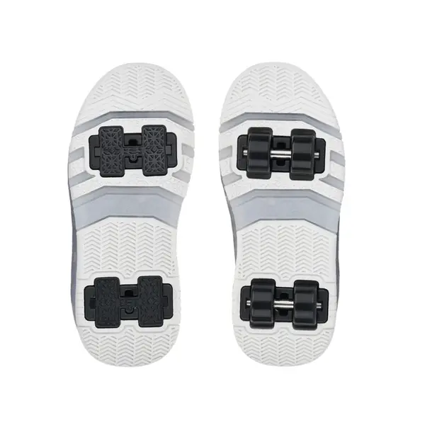 Nils F Siyah Işıklı Patenli Ortopedik Çocuk Spor Ayakkabı - Image 1