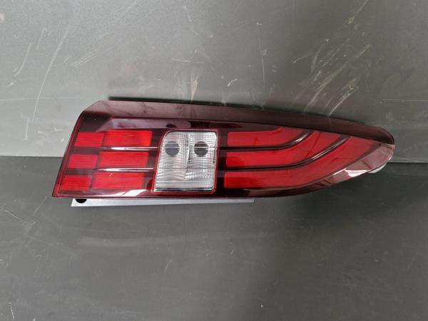 PEUGEOT PARTNER RİFTER SOL ARKA STOP LAMBASI SIFIR 2019-2022 - Image 1