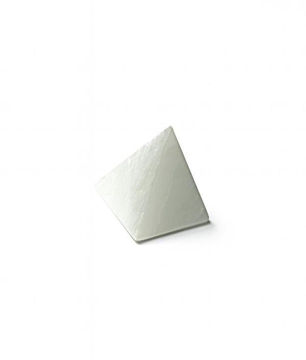 SELENİT DOĞAL PİRAMİT 5 CM  - Image 1
