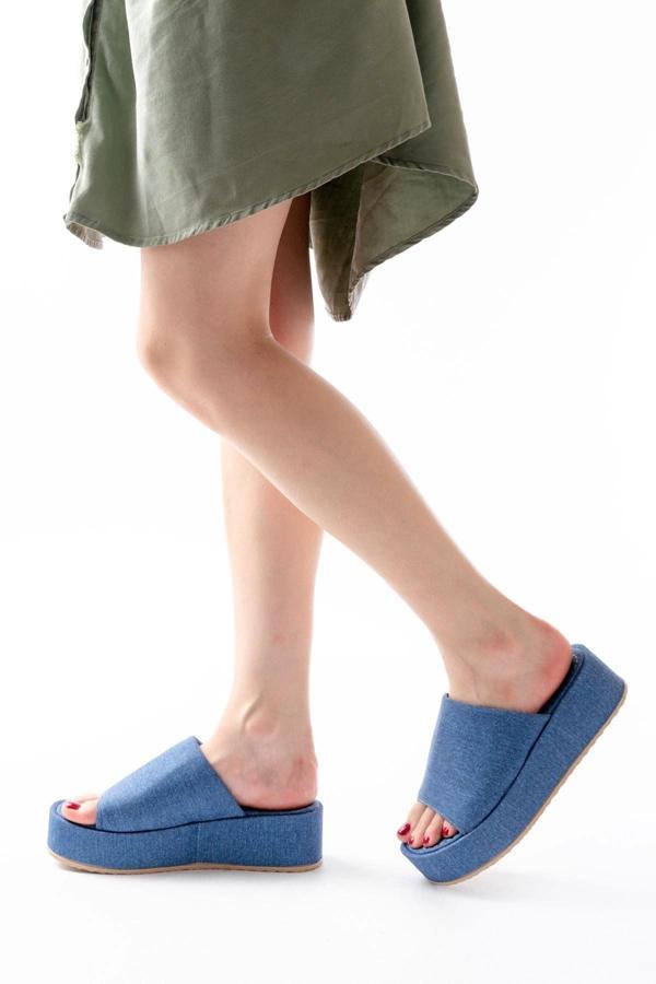 861-1011 Açık Kot Geniş Bantlı Dolgu Kadın Terlik - Image 1