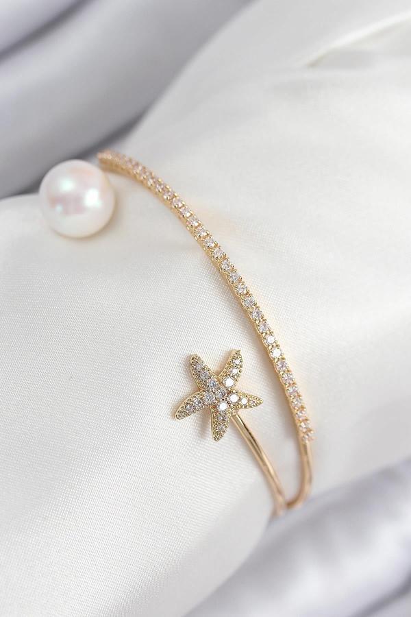Celira Pirinç Zirkon Taşlı Yıldız Ve İnci Model Gold Renk Kadın Bileklik NELW0035 - Image 1