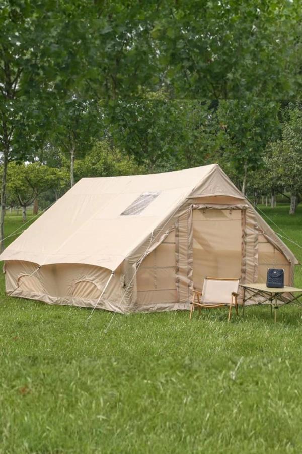 Auhma AC6633 12 Kişilik 4 Mevsim Şişme Kamp Çadırı Geniş Sobalı Çadır Oxford Kumaş (400x310x210 cm) - Image 1