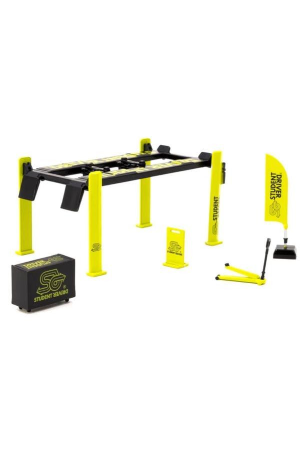Tarmac Works 1/64 Accessories Garage Tools Set - Image 1