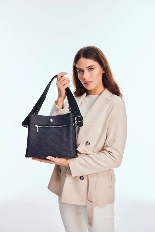 U.S.Polo Kadın Çapraz Çanta US24529 U.S. POLO ASSN. USPA LADIES BAG BLACK - Image 1