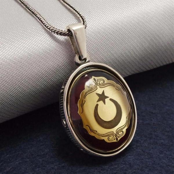 Çift Taraflı Ayyıldız Ve Tuğra Figürlü Gümüş Kehribar Kolye - Image 1