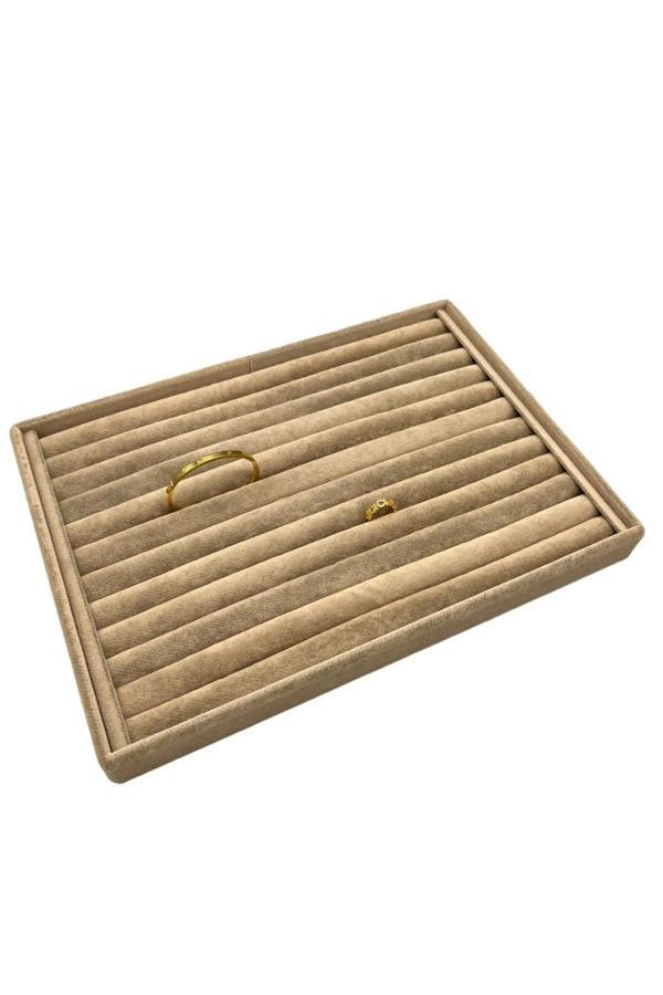 Süet Kumaş Sütlü Kahve Renk 34 cm / 24 cm Sosisli Yüzük Sergileme Standı - Image 1