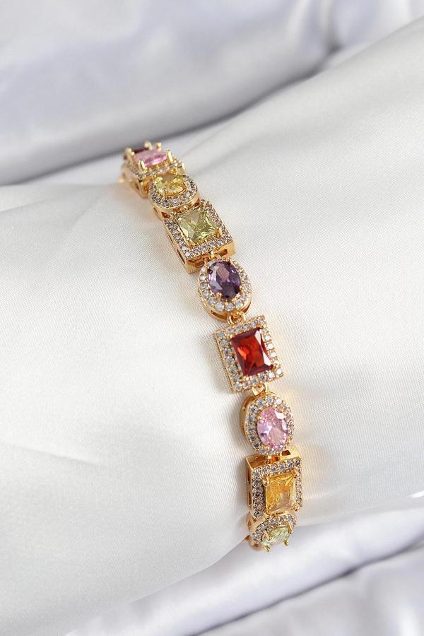 Pirinç Karışık Zirkon Taşlı Baget Model Gold Renk VIP Seri Kadın Bileklik - Image 1