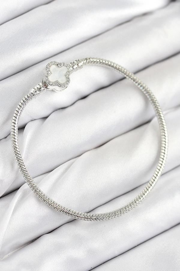 Pirinç Charm Zirkon Taşlı Yonca Model Gümüş Renk Kadın Bileklik - Image 1