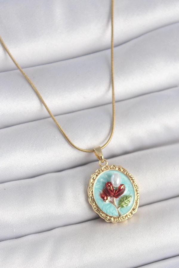 316L Çelik Gold Renk Zincir Turkuaz Mineli İncili Çiçek İşlemeli Portre Model Kadın Kolye - Image 1