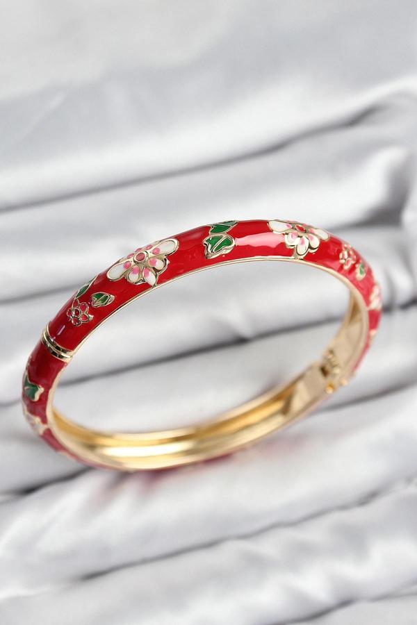 Mineli Pirinç Kırmızı Çiçek Motifli Gold Kadın Kelepçe - Image 1