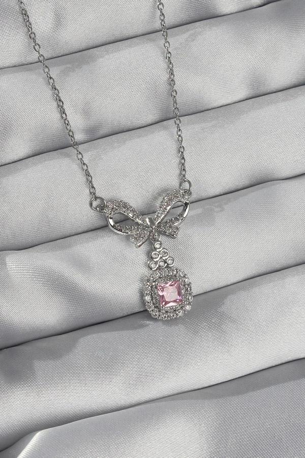 316L Çelik Gümüş Renk Fiyonk Detay Pembe Zirkon Taşlı Tektaş Kolye - Image 1