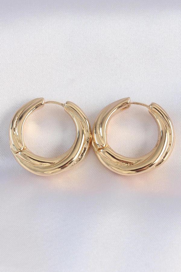 Pirinç Gold Renk Asimetrik Kıvrım Küpe - Image 1