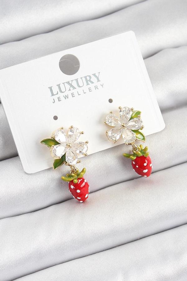 Pirinç Mineli Zirkon Taşlı Çiçek Model Sallantılı Çilek Detaylı Gold Renk Kadın Küpe - Image 1