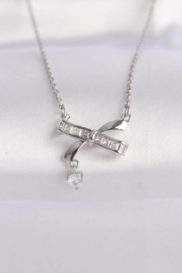 316L Çelik Zincir Gümüş Renk Zirkon Taşlı Kalp Detay Fiyonk Kolye - Image 1