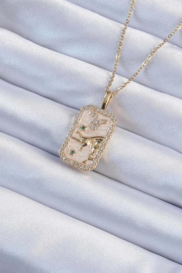 316L Çelik Zincir Altın Renk Zirkon Taşlı Boğa Figürlü Tarot Kolye - Image 1