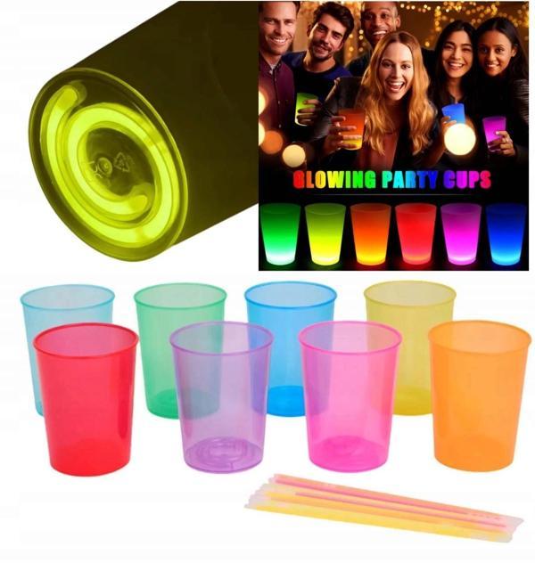 Karanlıkta Yanan Gece Işığı Mega Glow Bardaklar 8 Adet 8.5 X 10.5 Cm - Image 1