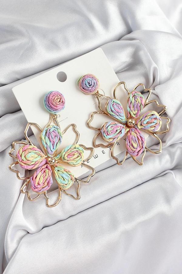 Pirinç Rainbow Çiçek Model Gold Renk Kadın Hasır Küpe - Image 1